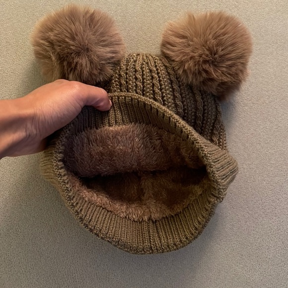 Pom Pom Beanie Hat - Picture 2 of 2